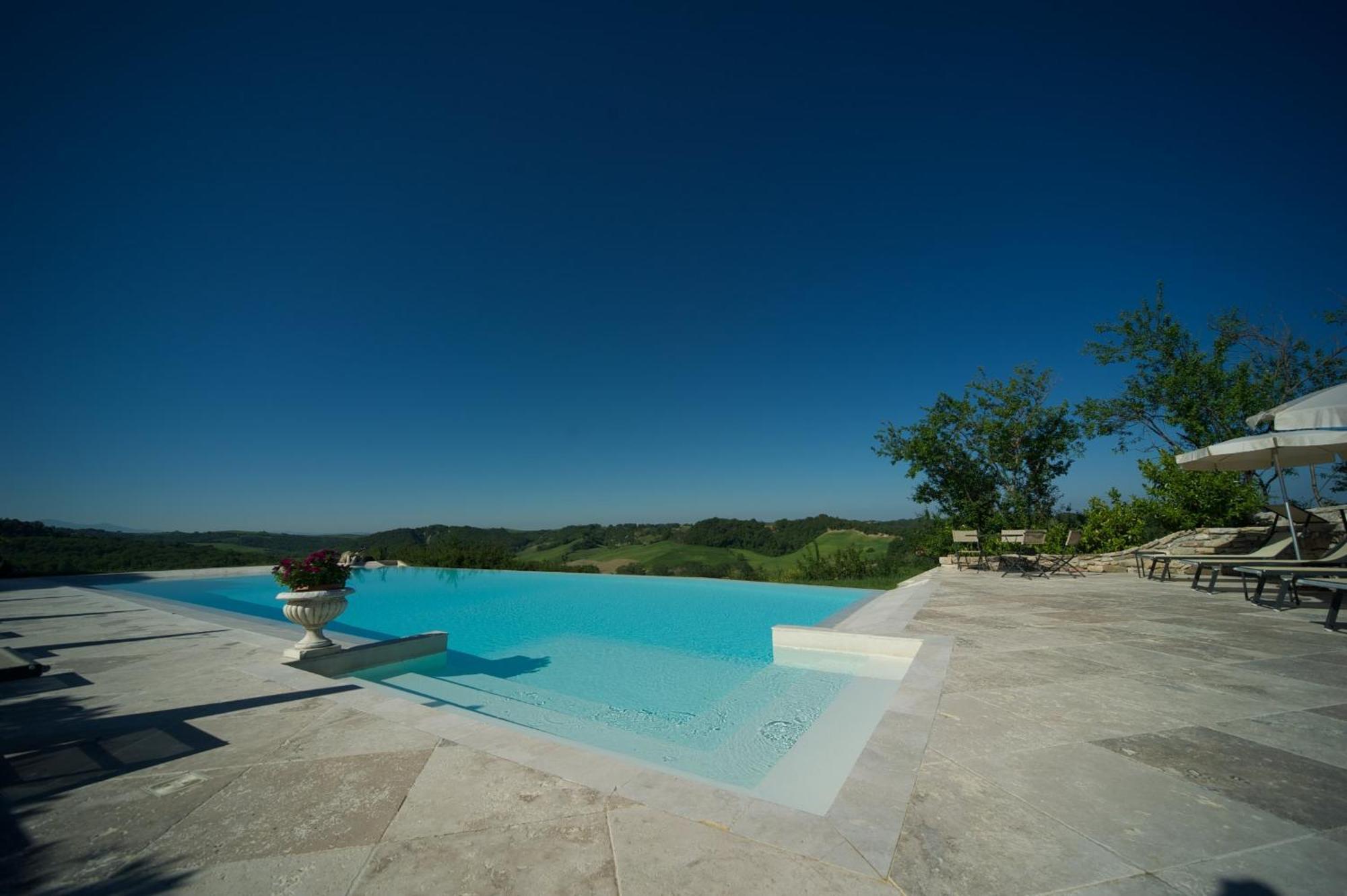 Borgo Laticastelli Hotel 4*